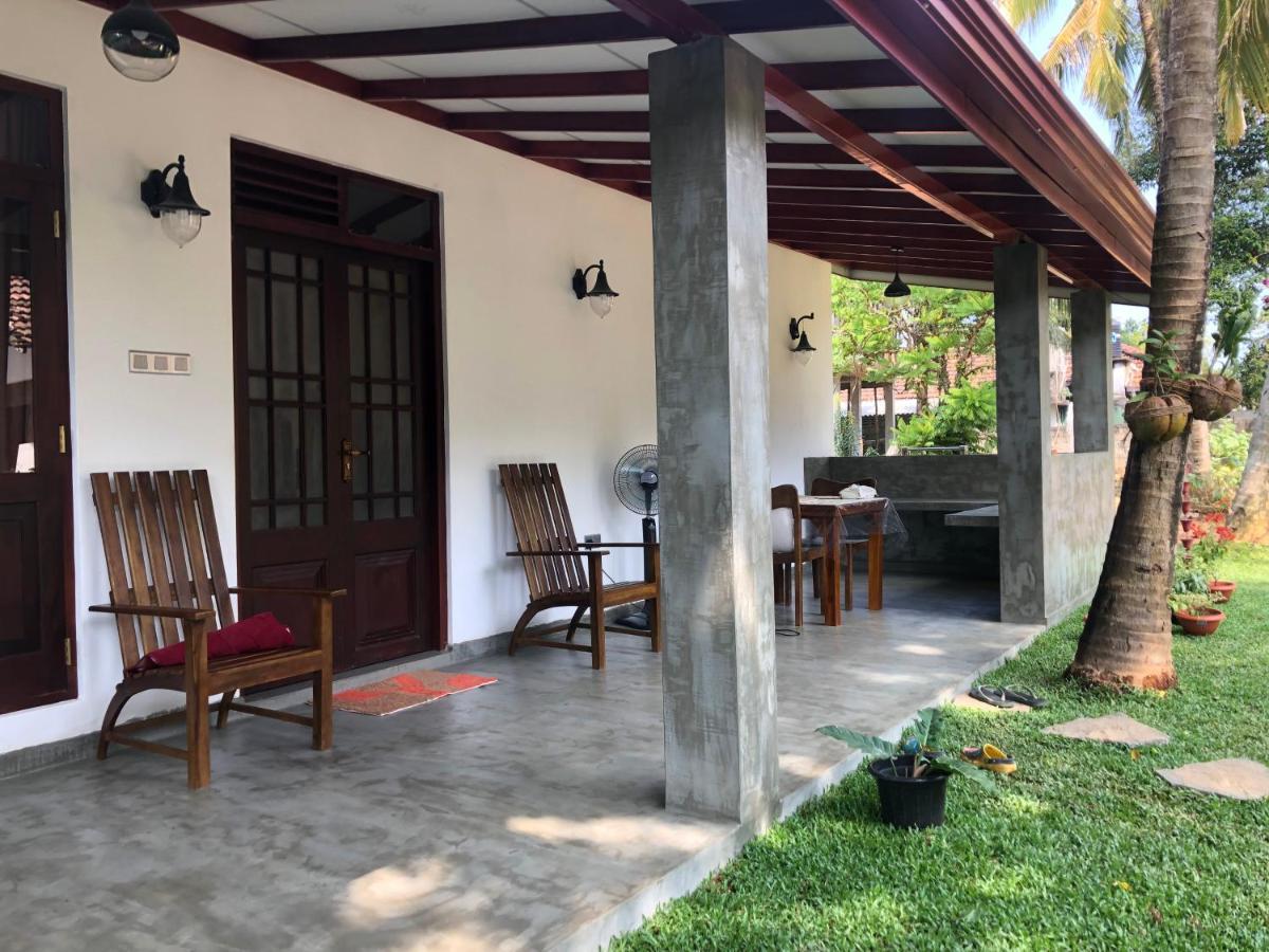 Lohas Villa Hiriketiya Диквелла Экстерьер фото