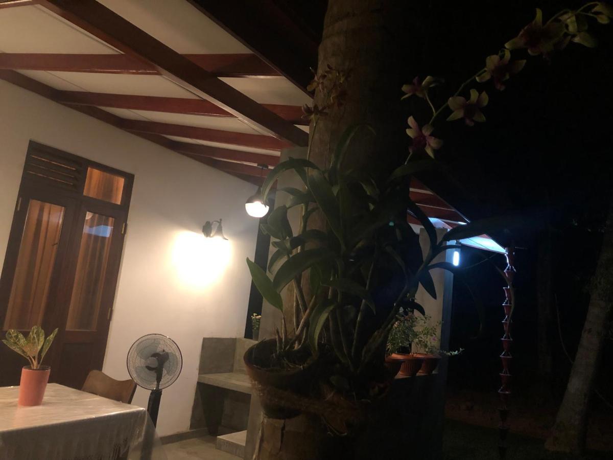 Lohas Villa Hiriketiya Диквелла Экстерьер фото