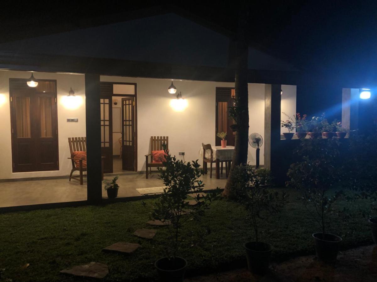 Lohas Villa Hiriketiya Диквелла Экстерьер фото