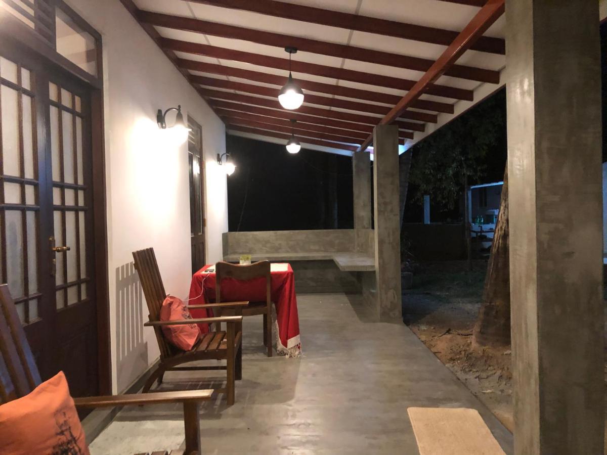 Lohas Villa Hiriketiya Диквелла Экстерьер фото